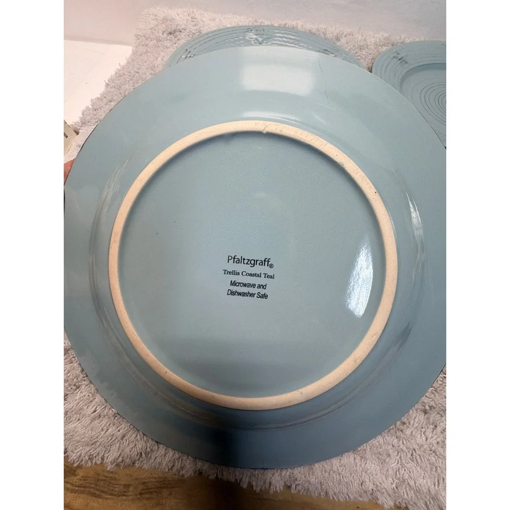 Pfaltzgraff Trellis Coastal Teal Dinner Plates Set of 4 Starfish Shells 11 inch